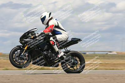 media/Apr-26-2024-TrackDaz (Fri) [[c4b677d280]]/B Group/120pm (Wheelie Bump)/